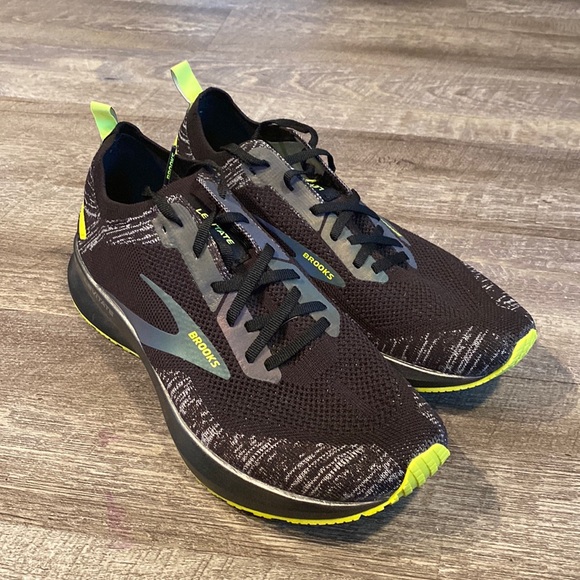 Brooks Other - Brooks Levitate 4